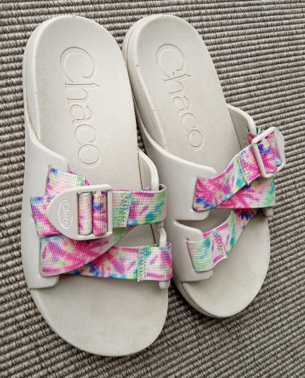 Chaco Tie Dye Strappy Sandal Size 6